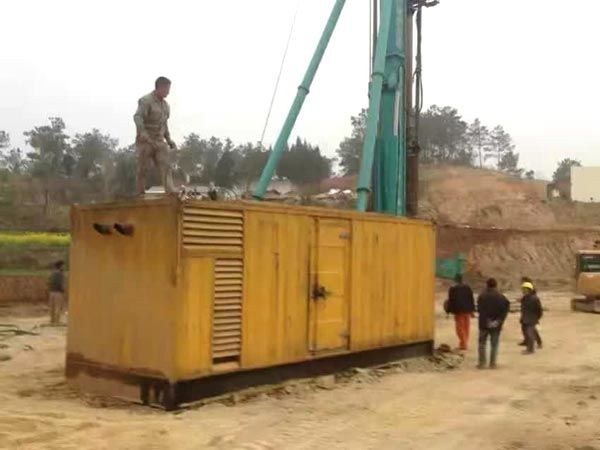 溪湖如何判断水冷式机油散热器密封件是否需要更换?